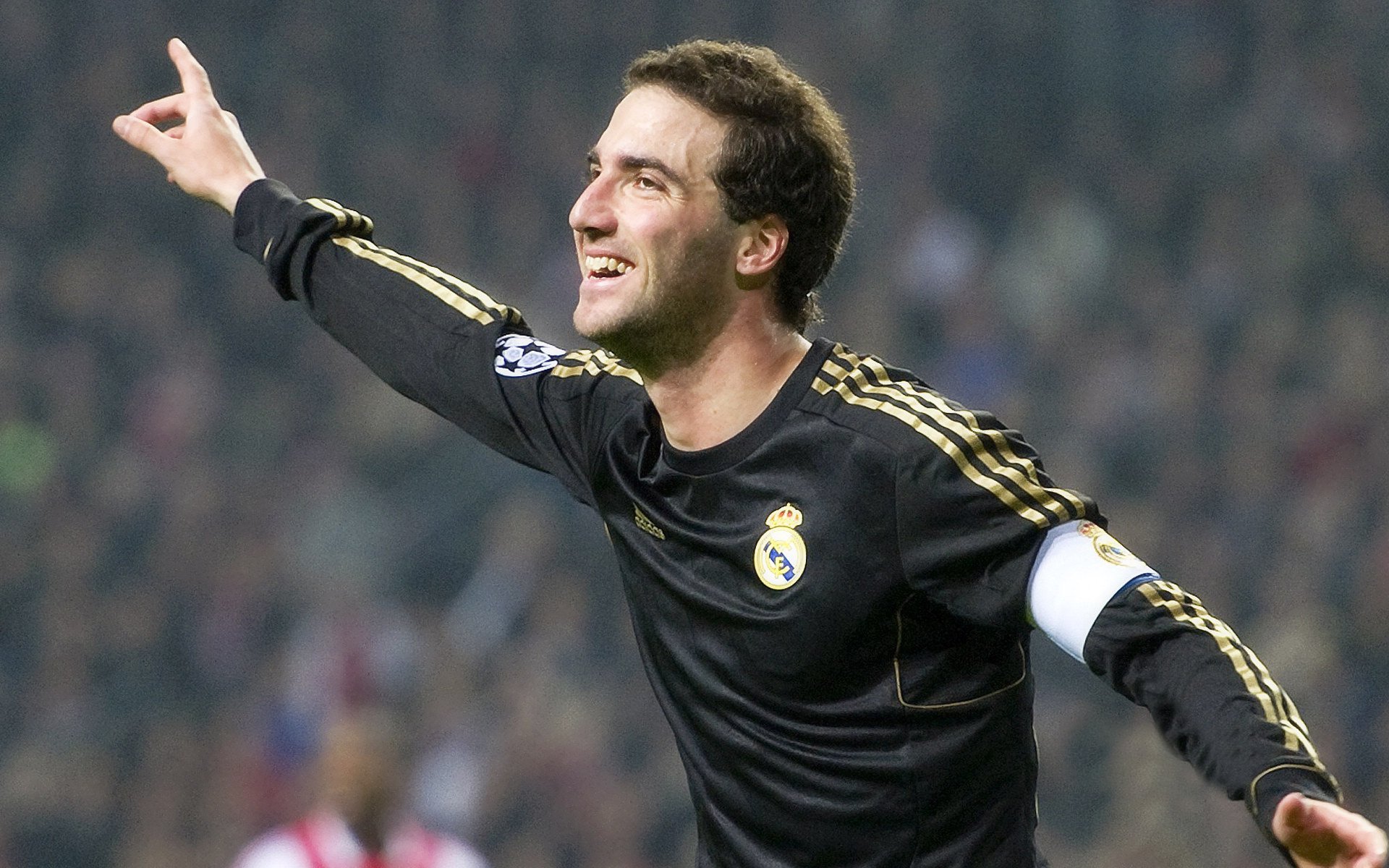 中国全民足球运动发展报告发布,行业持续健康发展,中国足球运动发展现状与分析